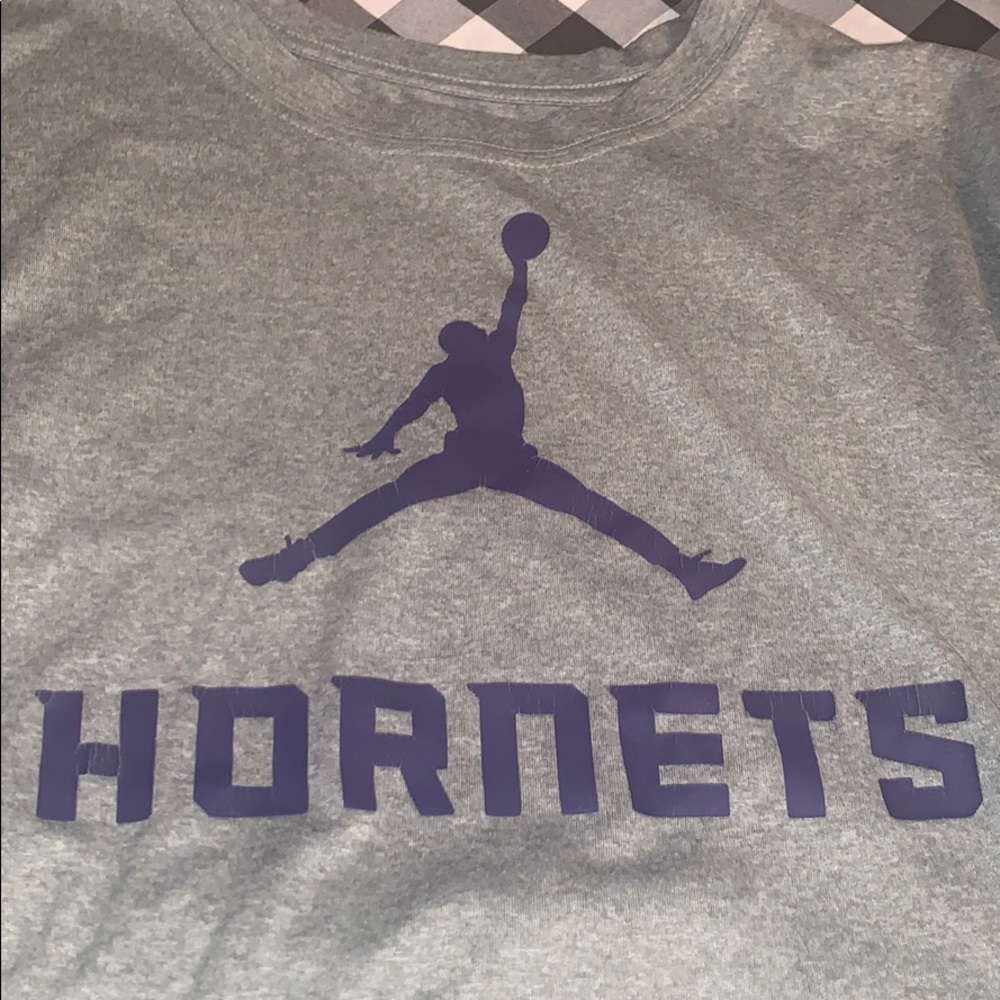 Jordan Charlotte hornets athletic tee shirt